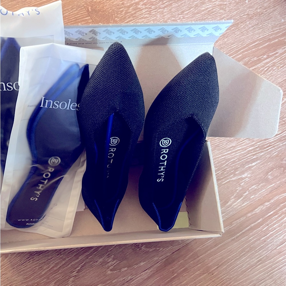 Brand Black Rothy’s & Insoles